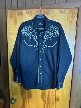 Western Express Men's Black Floral Embroidered Pearl Snap Cowboy Shirt